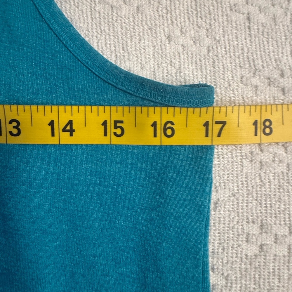 Old Navy Active Teal Go-Dry Tank - Picture 4 of 6
